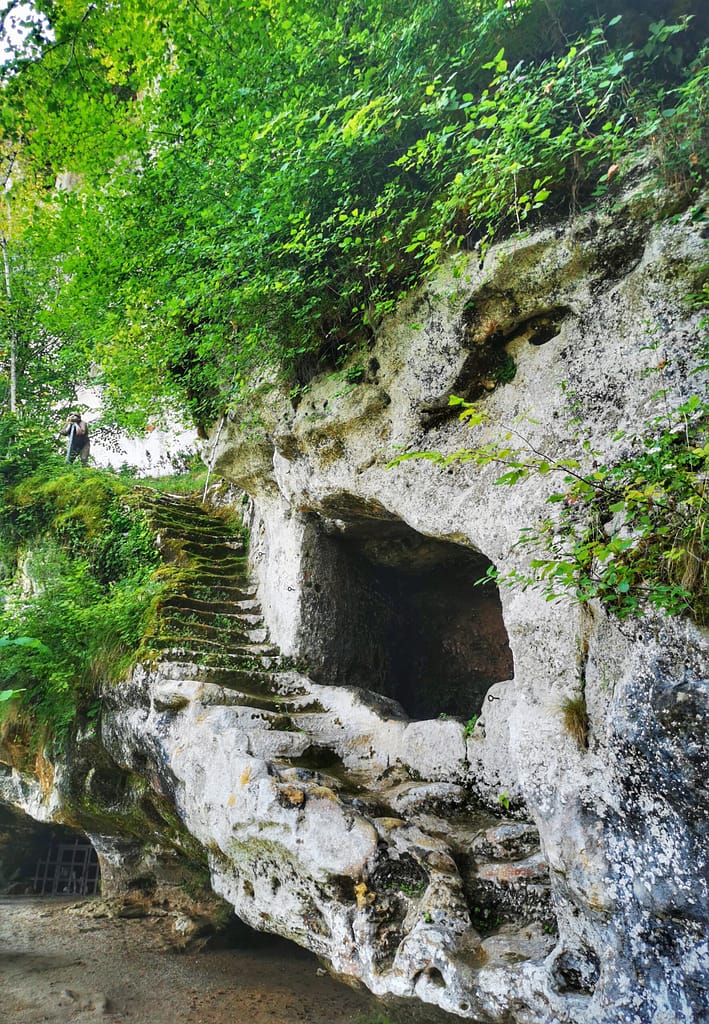 fort troglodyte de la roque saint christophe